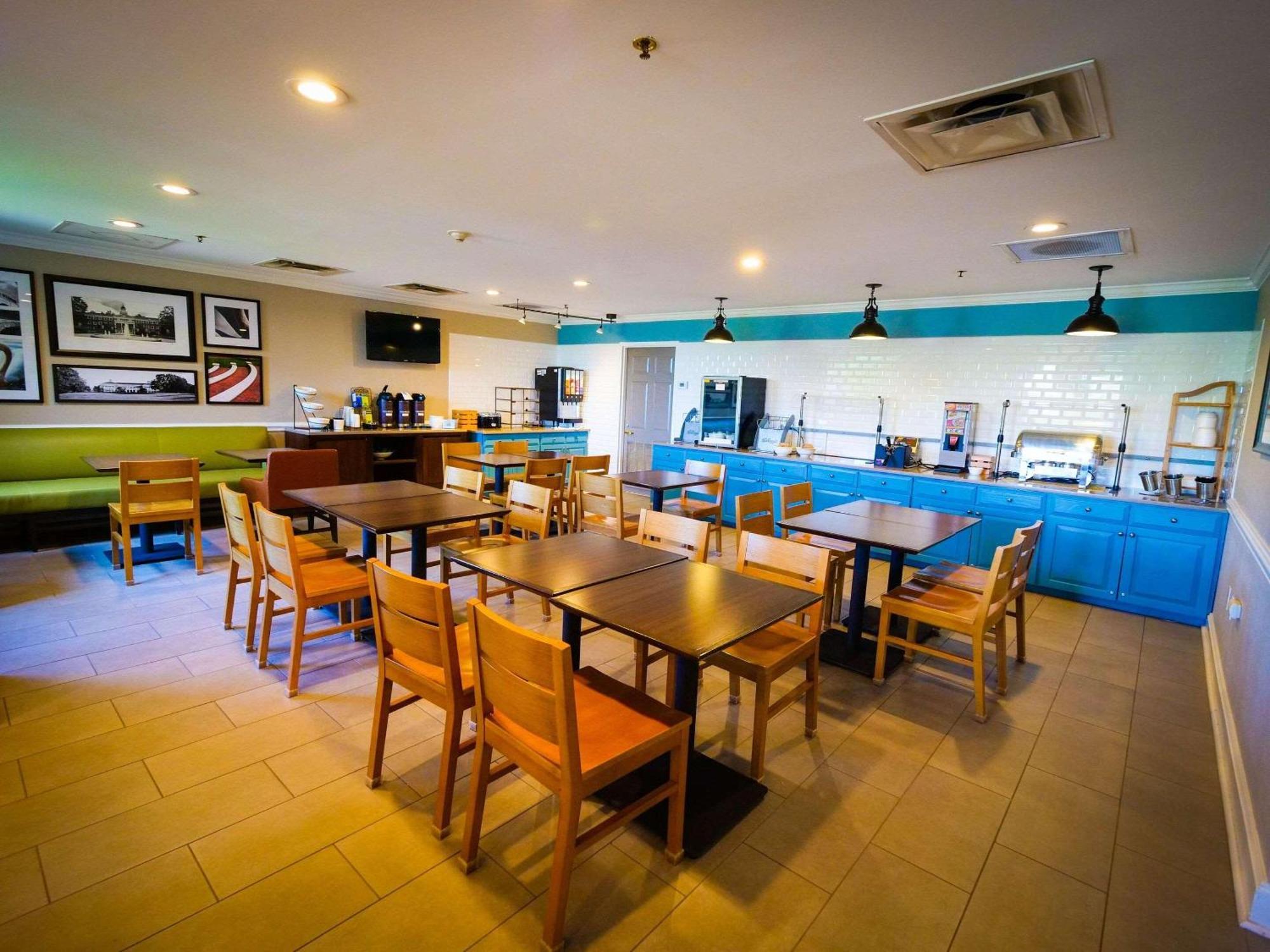 Country Inn & Suites By Radisson, Burlington Elon , Nc Bagian luar foto