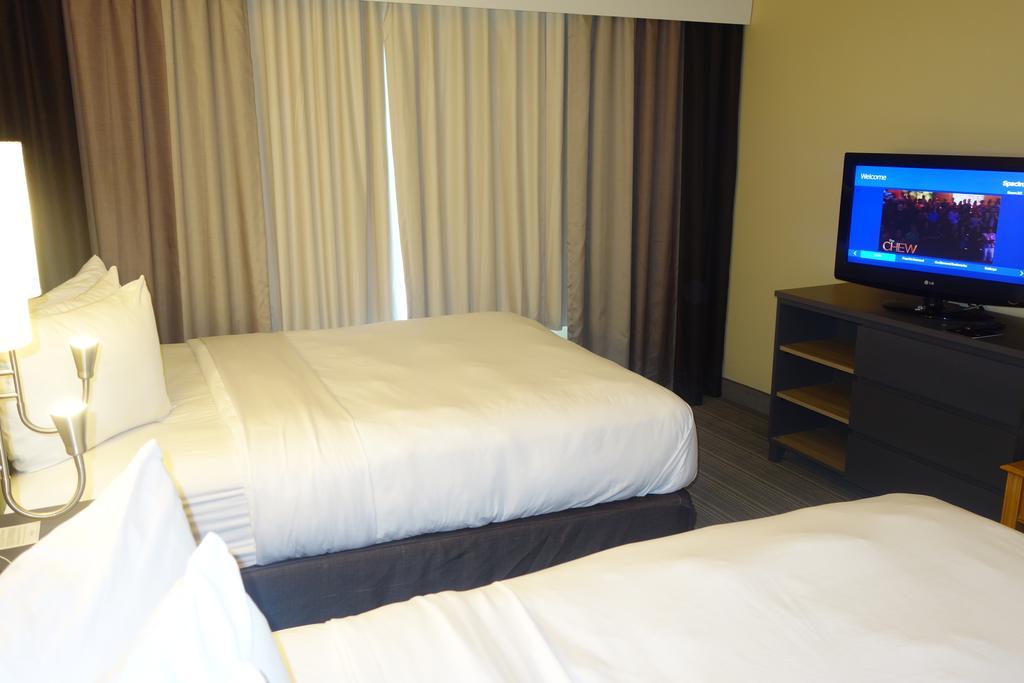 Country Inn & Suites By Radisson, Burlington Elon , Nc Bagian luar foto