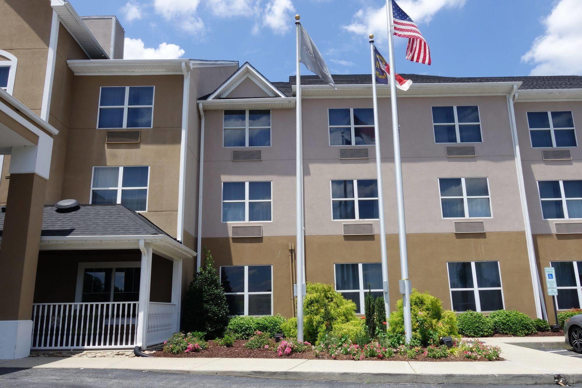 Country Inn & Suites By Radisson, Burlington Elon , Nc Bagian luar foto