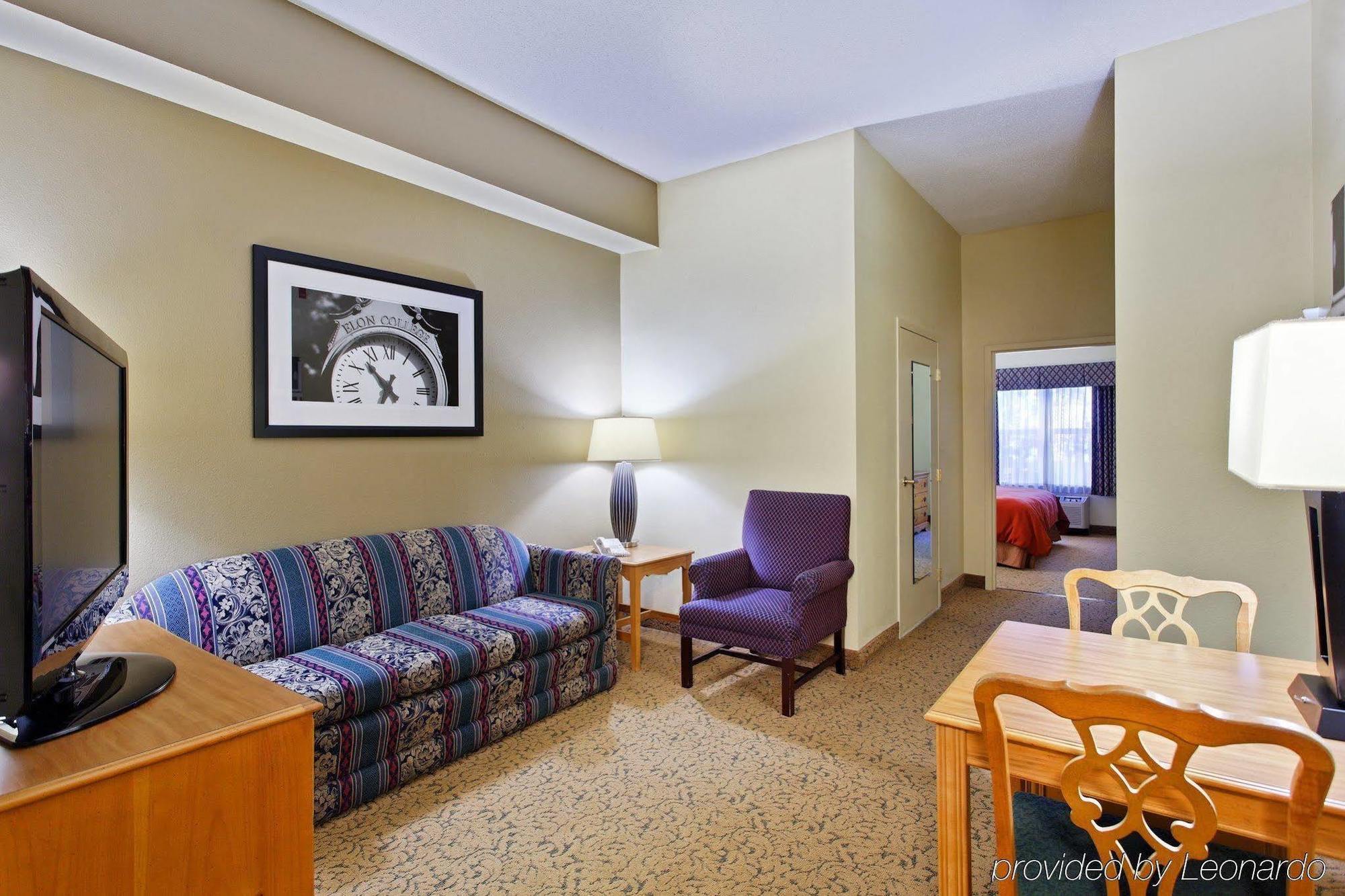 Country Inn & Suites By Radisson, Burlington Elon , Nc Bagian luar foto