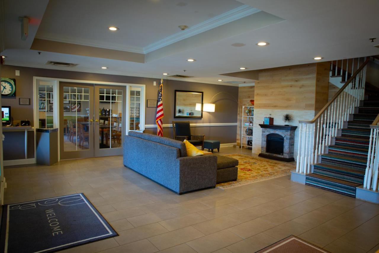 Country Inn & Suites By Radisson, Burlington Elon , Nc Bagian luar foto