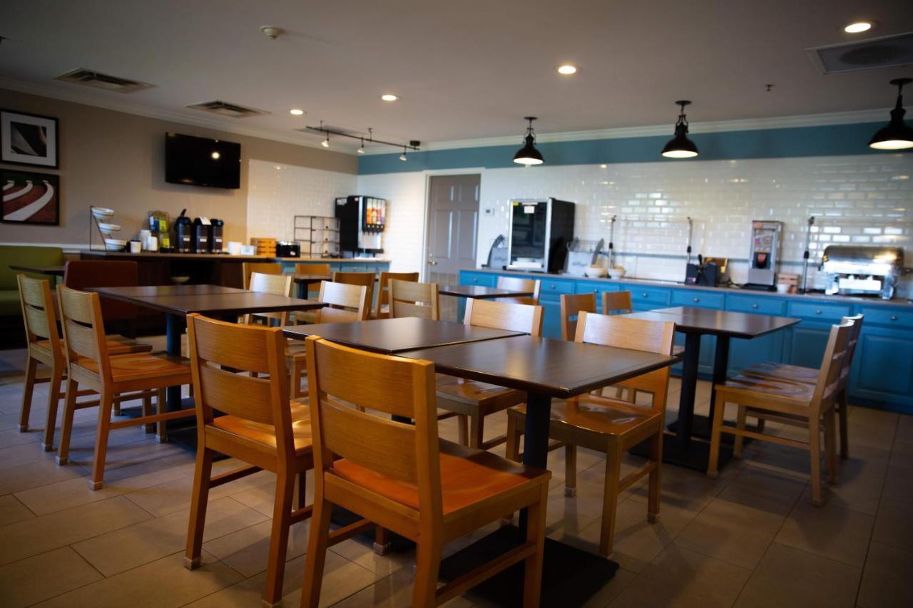 Country Inn & Suites By Radisson, Burlington Elon , Nc Bagian luar foto